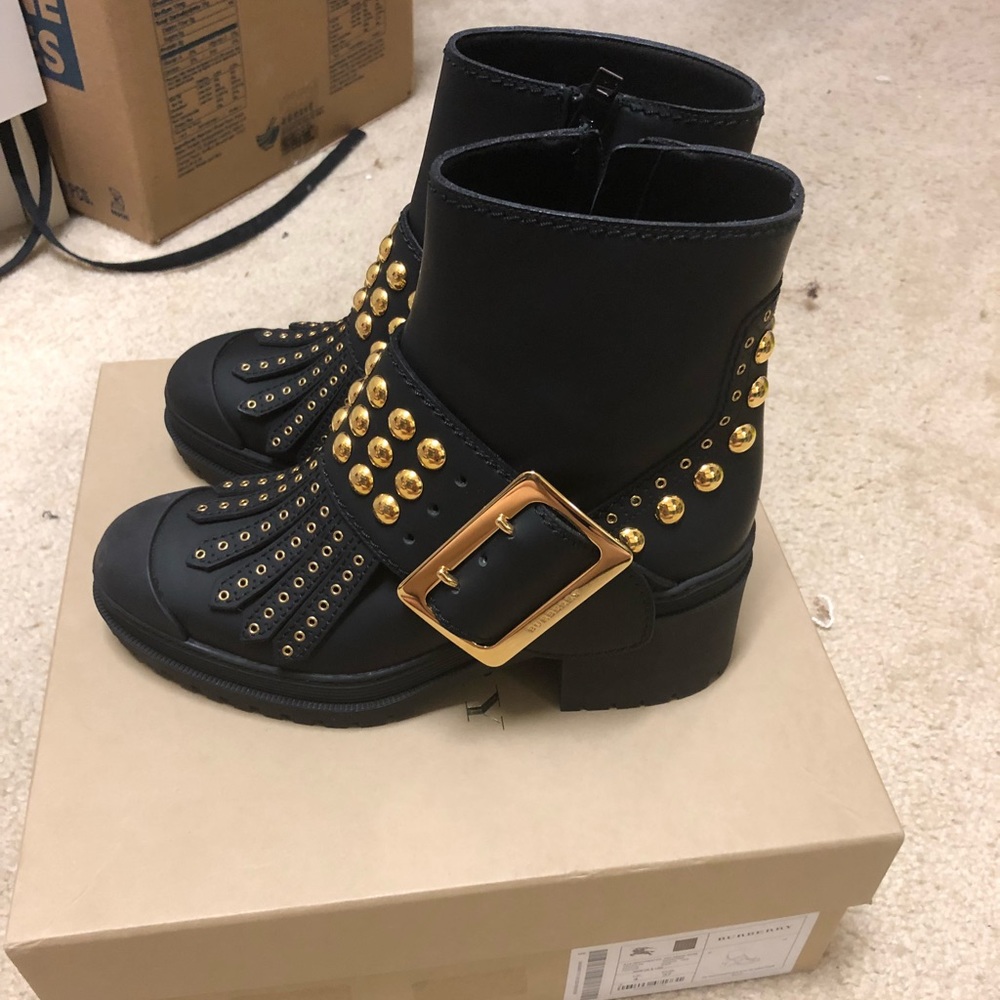 Burberry boot